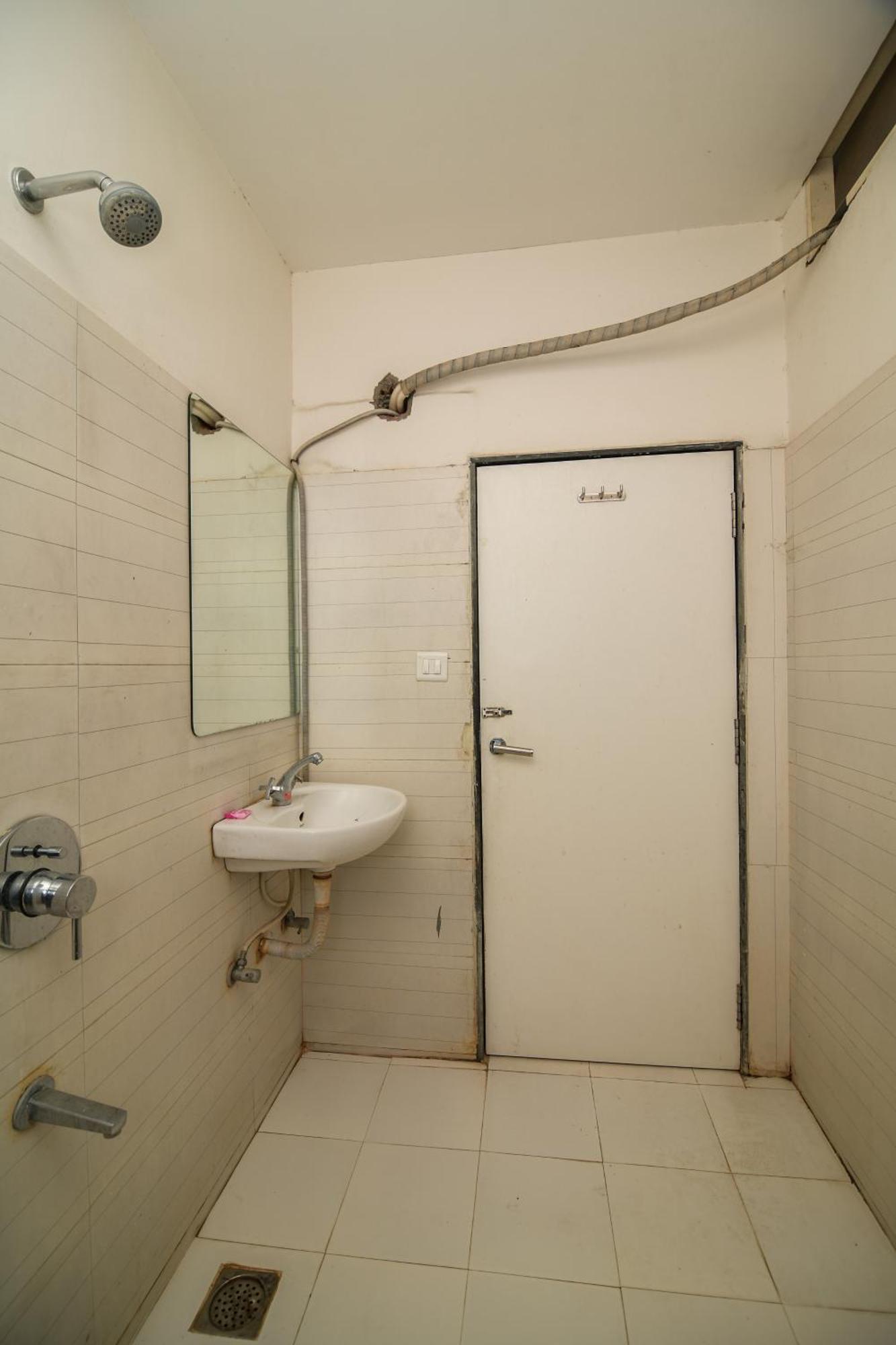Shree Ram Hotel Ujjain Bagian luar foto